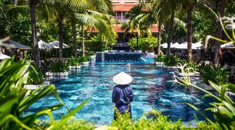 Compare Holistic Spa Resort Packages: Complete Evaluation Framework